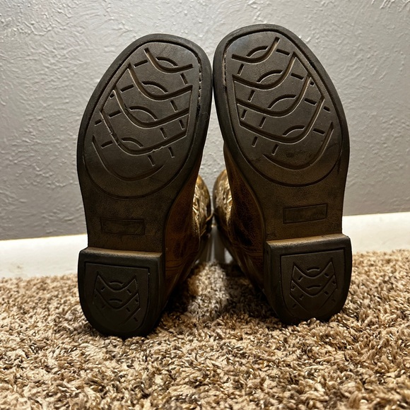 Girl’s Shyanne Floral Embroidered Western Boots size 2 - Picture 4 of 5